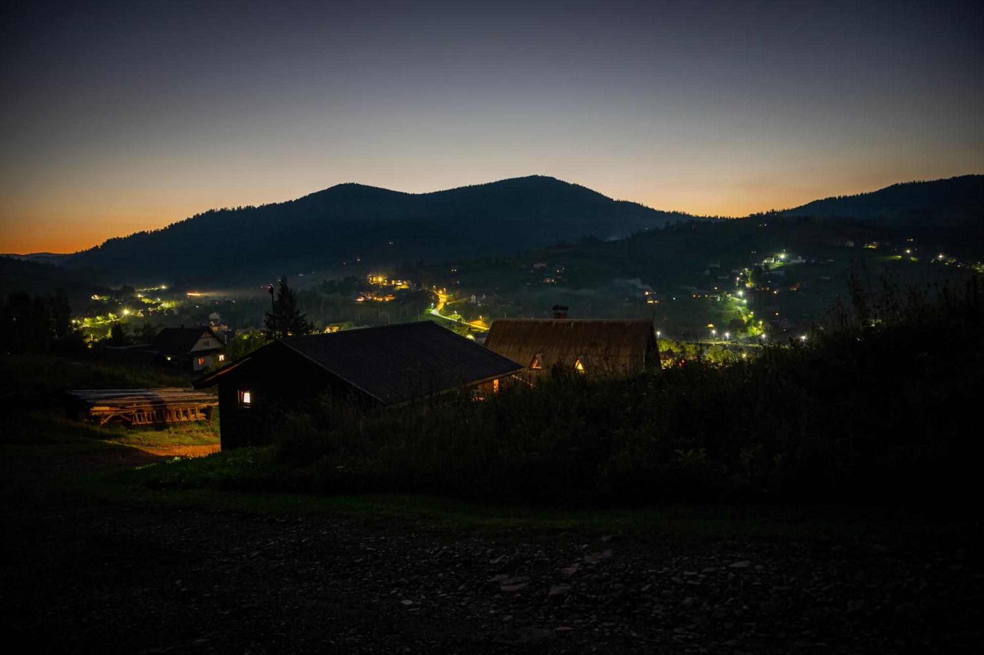Lisoviy Zatyshok, Z Vidkrutum Litnim Baseynom Hotel Slavske Exterior photo
