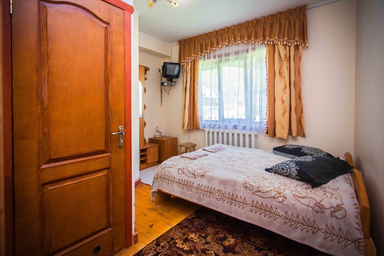 Lisoviy Zatyshok, Z Vidkrutum Litnim Baseynom Hotel Slavske Exterior photo